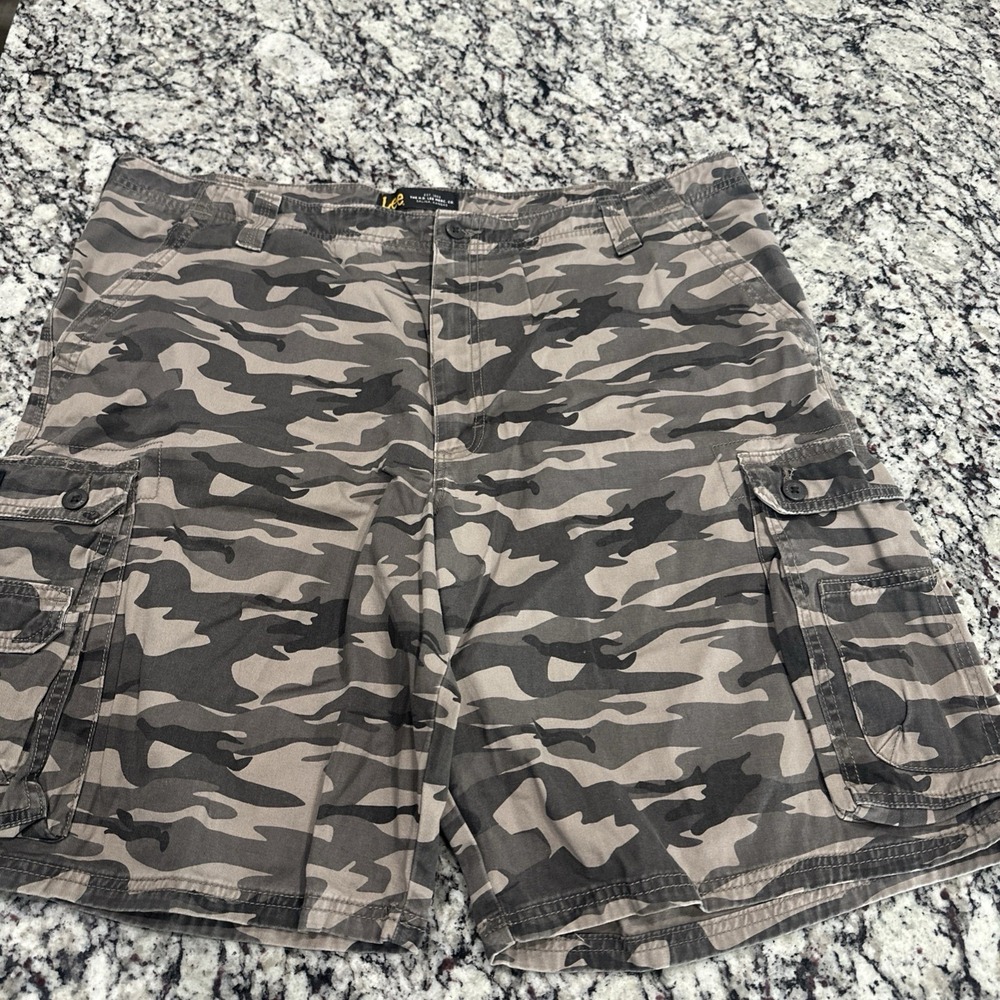 Lee Camo Cargo Shorts Men Size 44 Brown Utility Hiking 10" Inseam